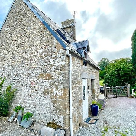 Le Petit Fleur - The Little Flower, Cosy Cottage Saint-Michel-de-Montjoie Εξωτερικό φωτογραφία